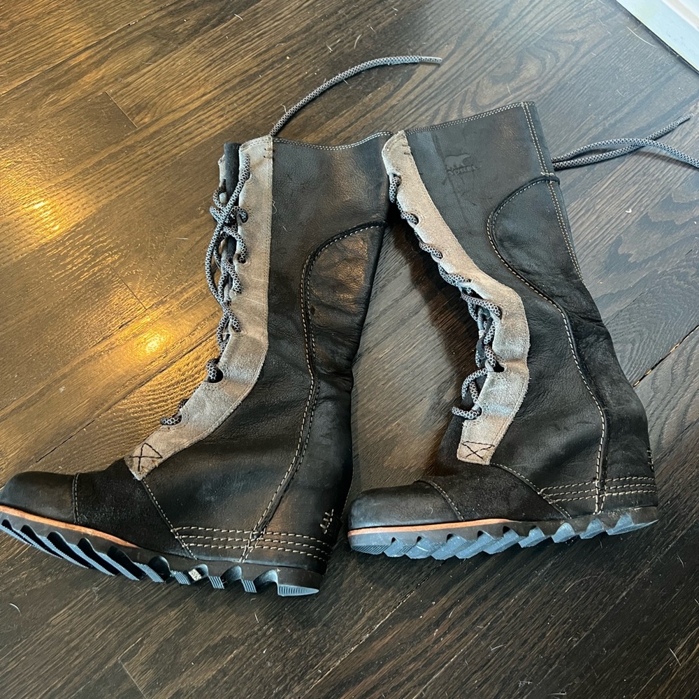 Sorel Cate the Great Wedge tall boot Black Leather size 6